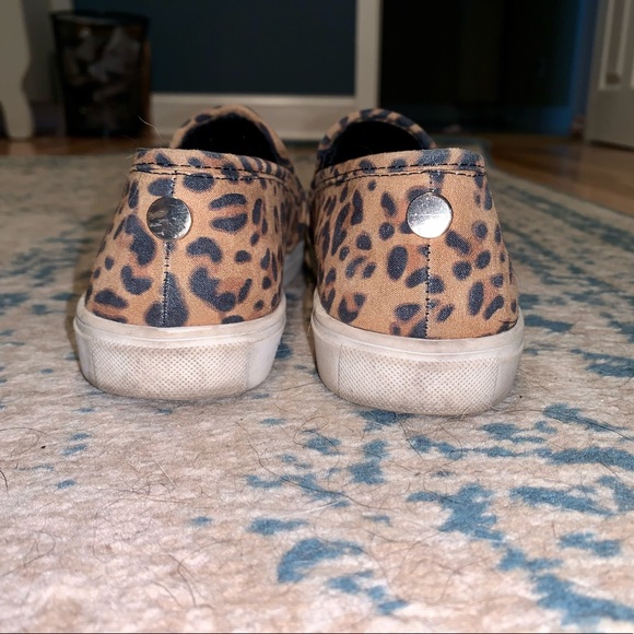 Express leopard print slip on sneakers 🤎 - Picture 4 of 5